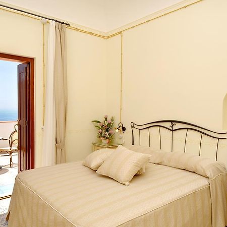 Locanda Degli Dei Праяно Екстериор снимка
