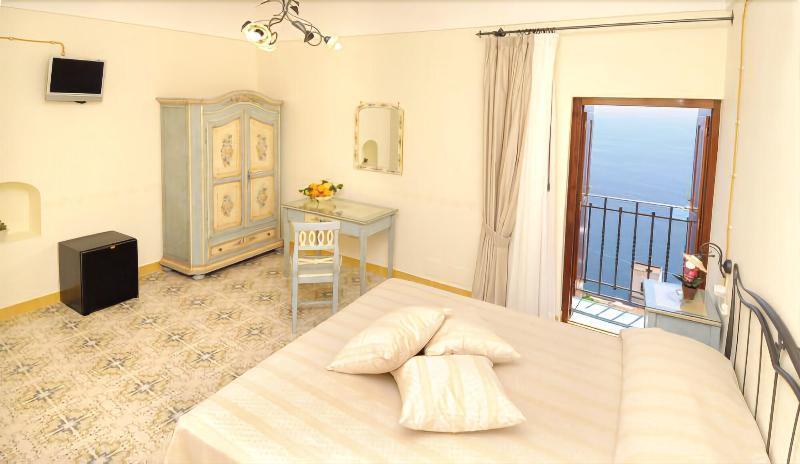 Locanda Degli Dei Праяно Екстериор снимка
