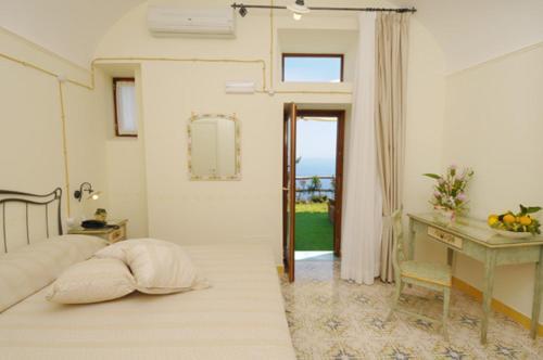 Locanda Degli Dei Праяно Екстериор снимка