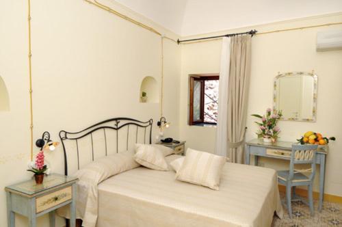 Locanda Degli Dei Праяно Екстериор снимка