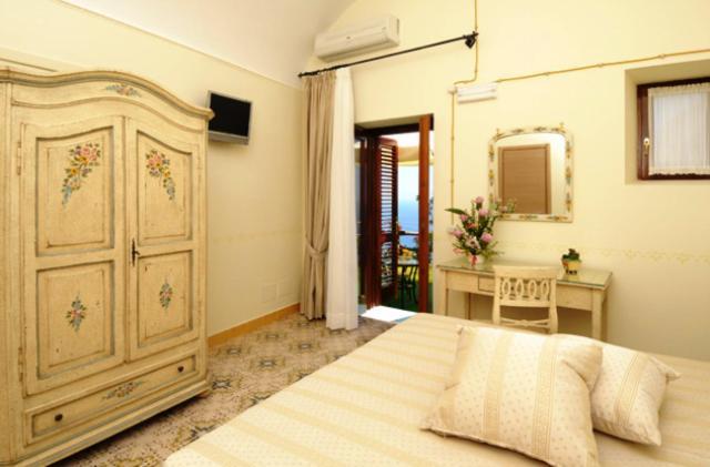 Locanda Degli Dei Праяно Екстериор снимка